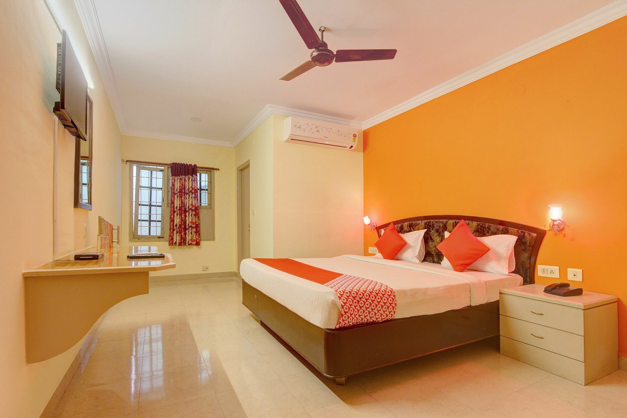 Oyo 10596 Hotel Indu Hyderabad Exterior photo